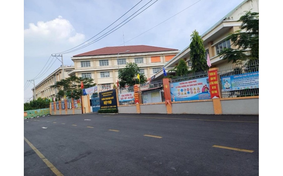 Cần Bán Đất Thủ Đức Hồ Chí Minh, HXT, DT 5x21m, Giá thu hút Chưa Tới 4,9 Tỷ, Công Chứng Ngay